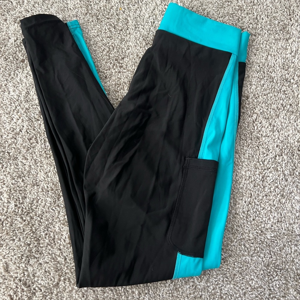 M/L women's biking pants available.